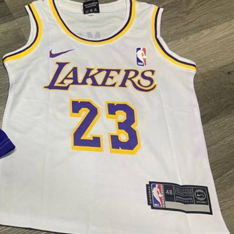 Uniforme deportivo lakers  blanco