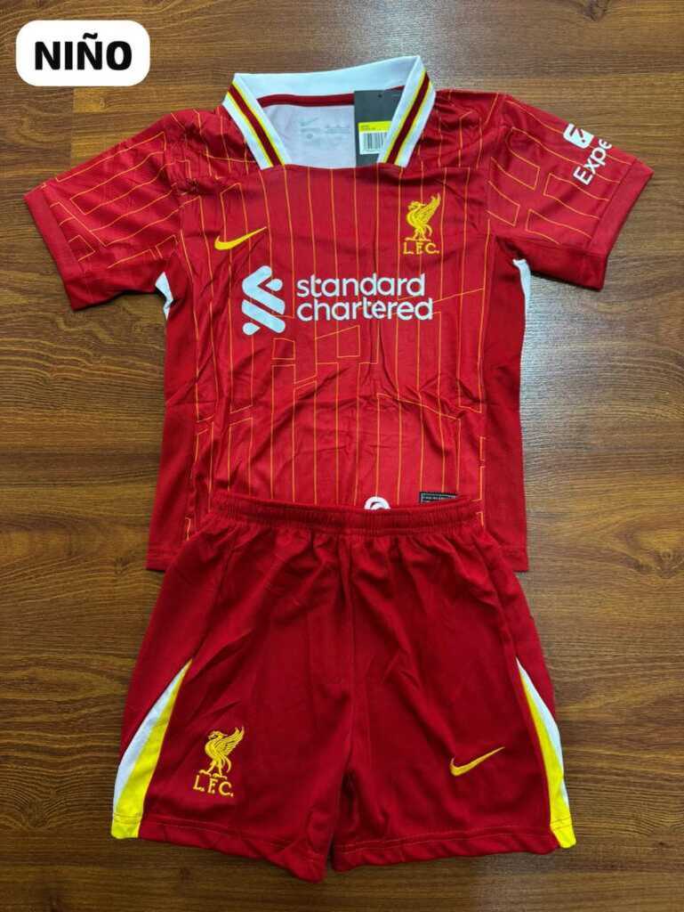 Uniforme deportivo Liverpool niño