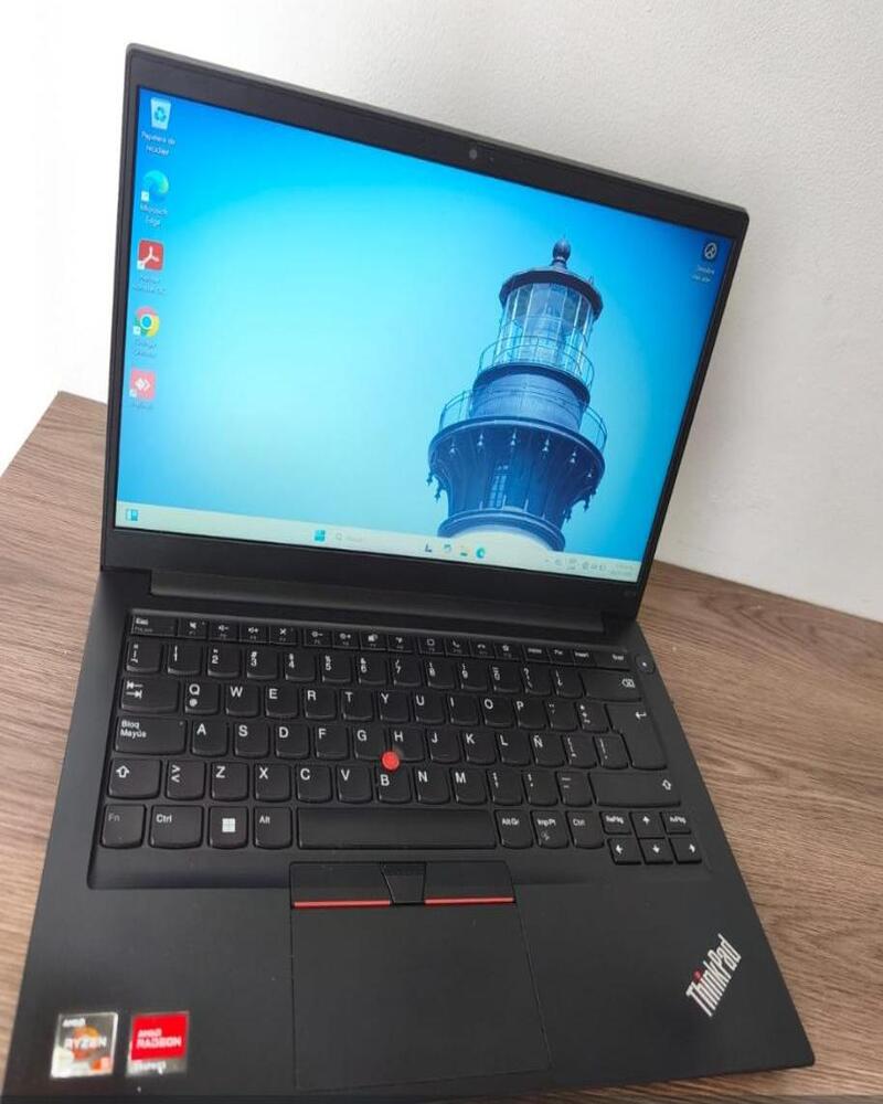 Computador portátil Lenovo Think Pad